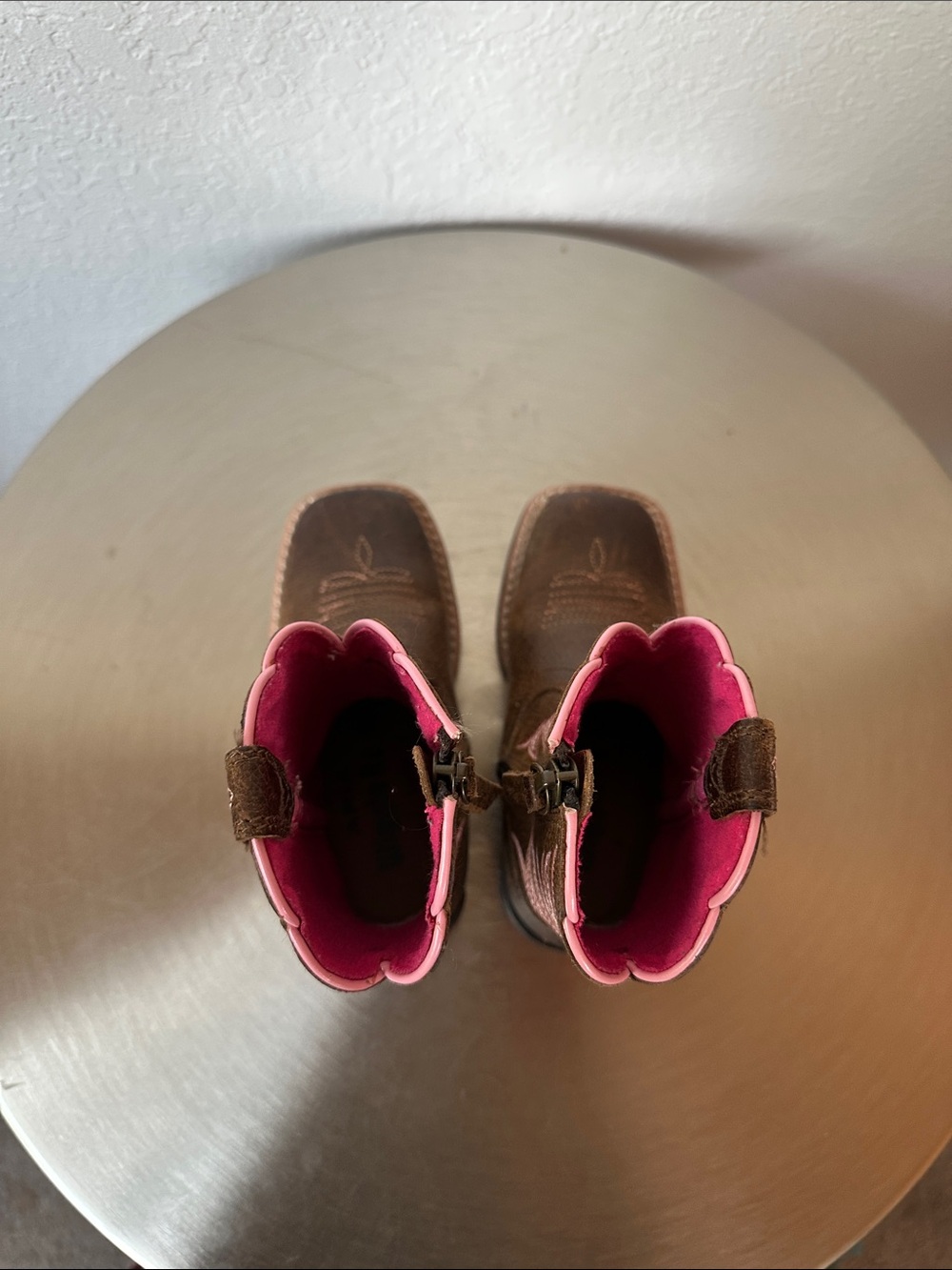 Ariat - Firecatcher Western Brown Kids Cowboy Boots with Pink Accents - Picture 7 of 10